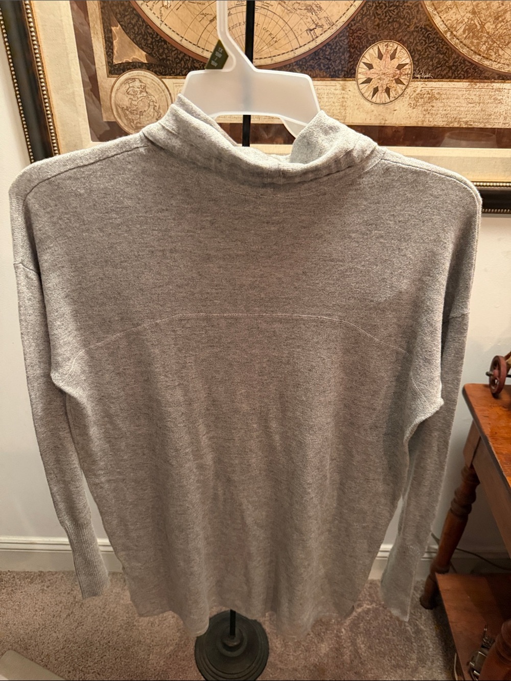Dakini Light Gray Crew Neck Women's Sweater